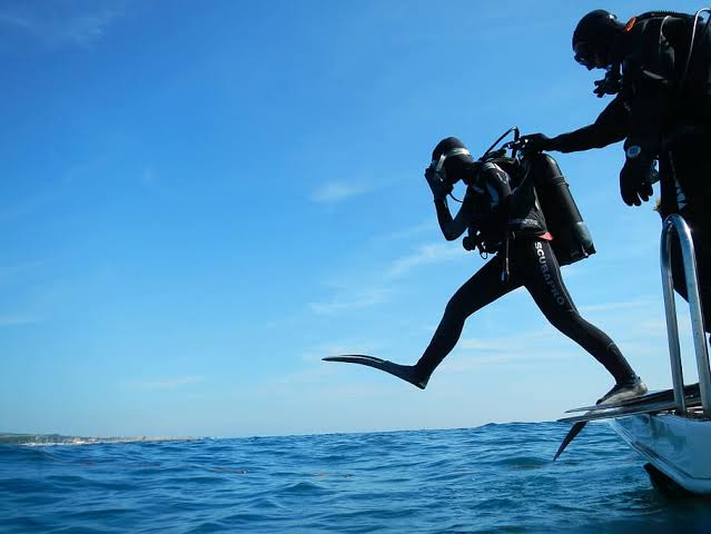 Scuba diving at grand Island